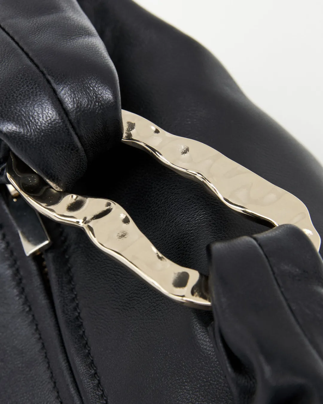 amanda_shoulder_bag_leath_5.webp Amanda Shoulder Bag Leather ^Flattered Clearance