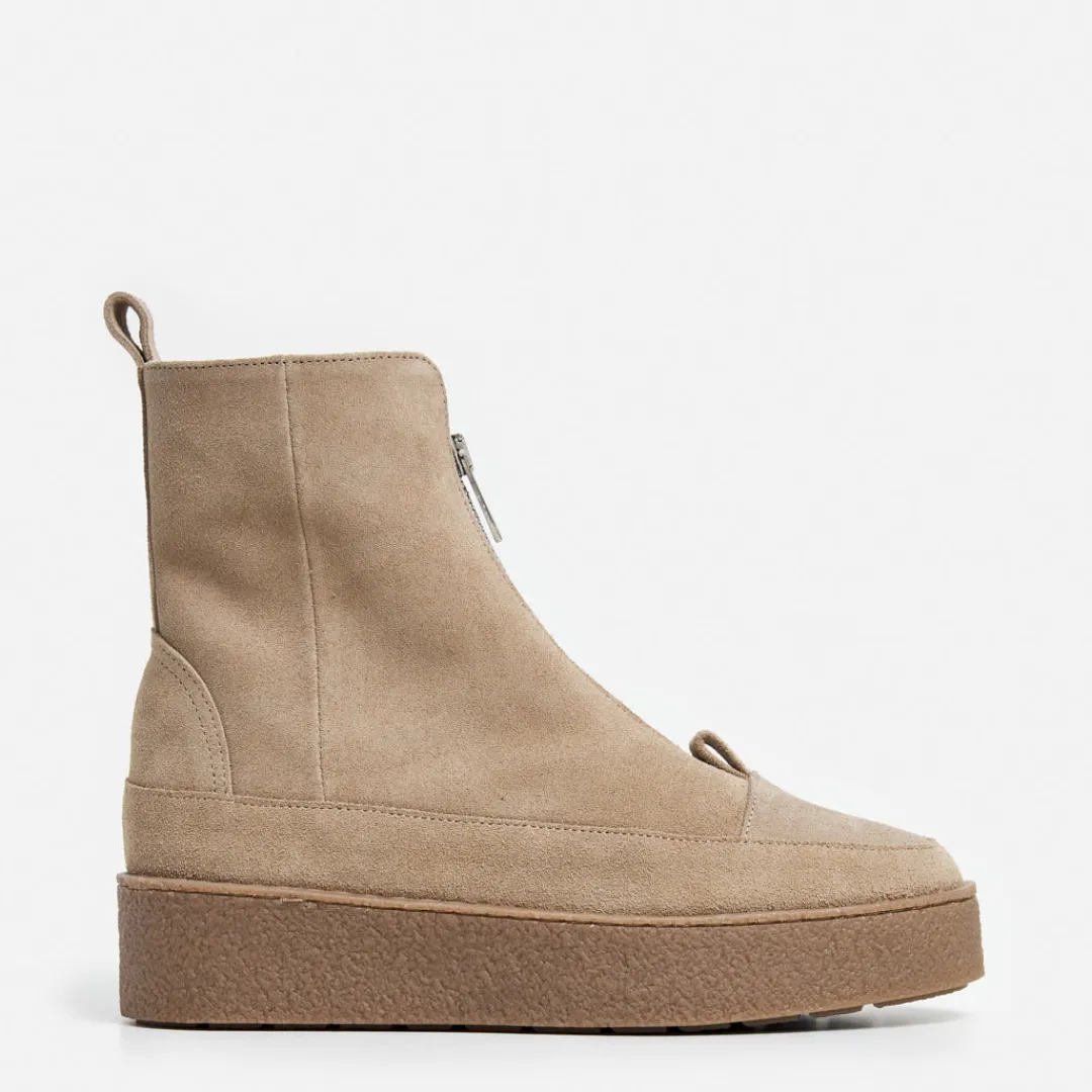 amelia_suede_sand_0.webp Amelia Suede ^Flattered Best
