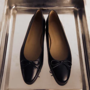 Bodil Leather ^Flattered Discount