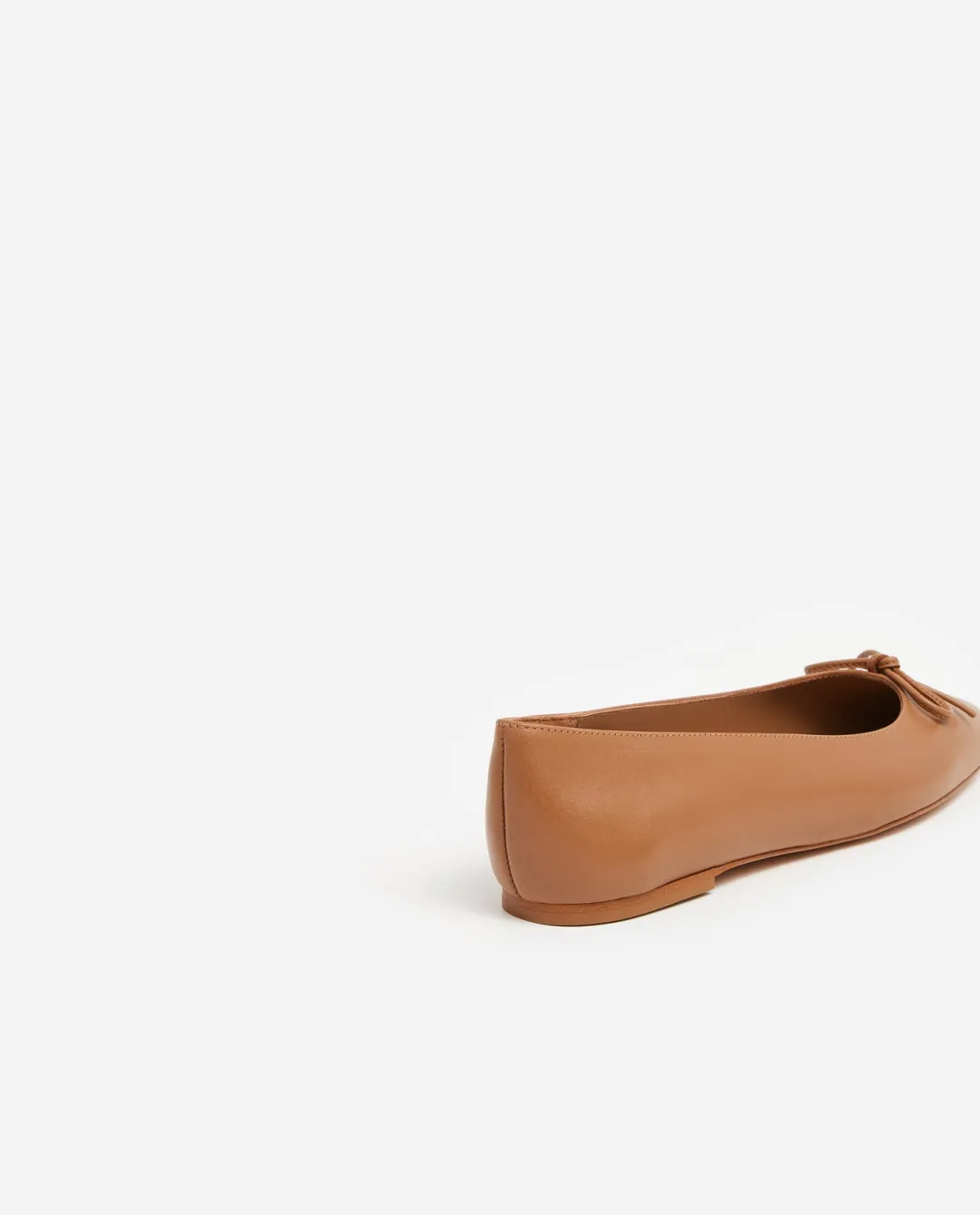 bodil_leather_cognac_3.webp Bodil Leather ^Flattered Hot