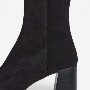 Cay Suede ^Flattered Online
