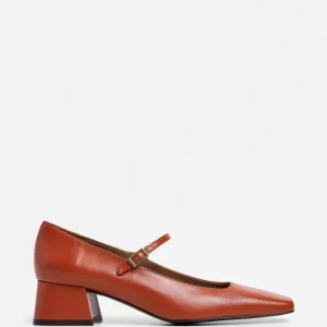 Evan Leather Red^Flattered Best