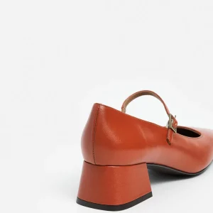 Evan Leather Red^Flattered Best