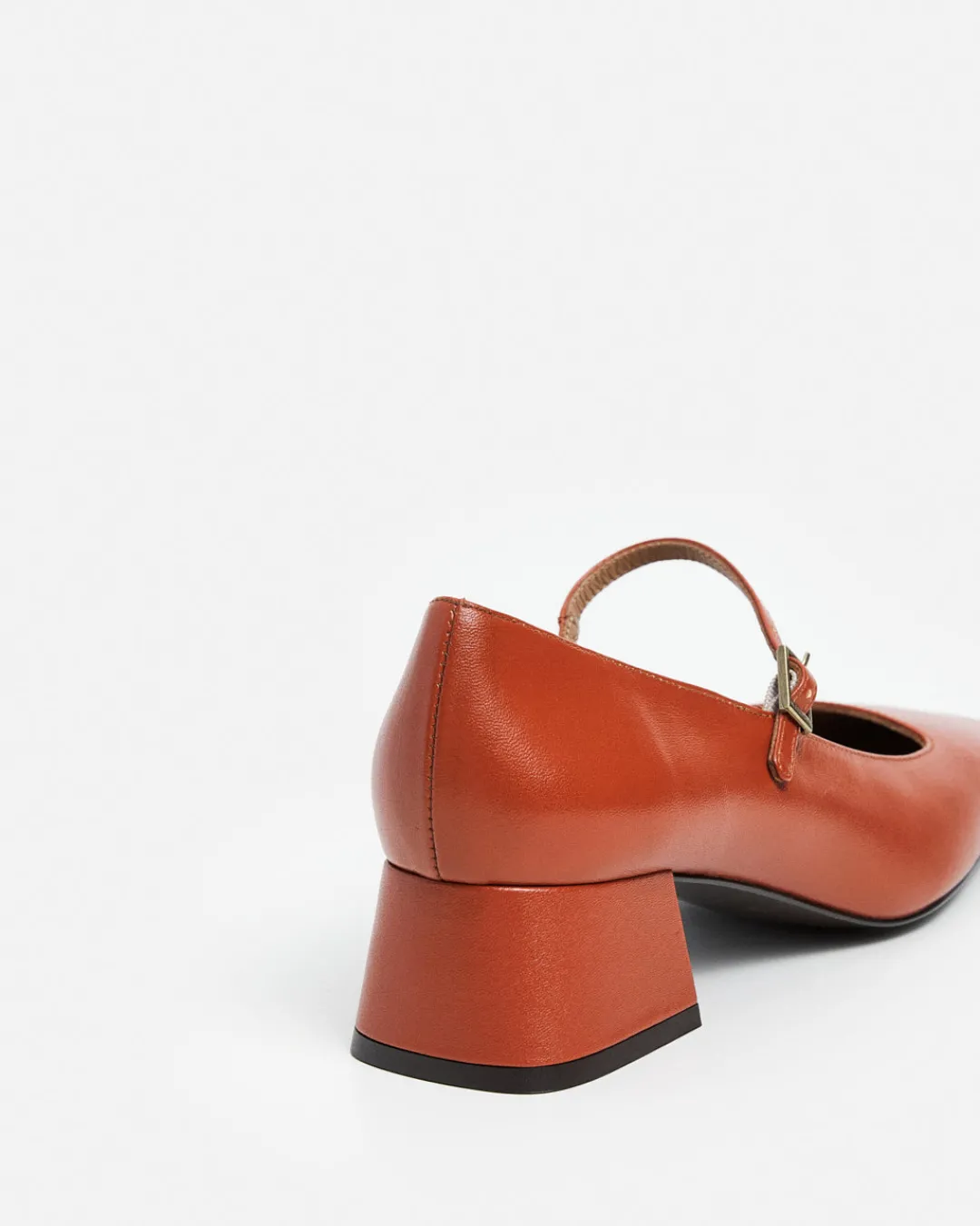 evan_leather_brick_red_5.webp Evan Leather Red^Flattered Best