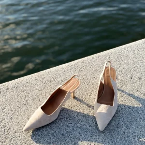 Franchesca Suede ^Flattered Shop