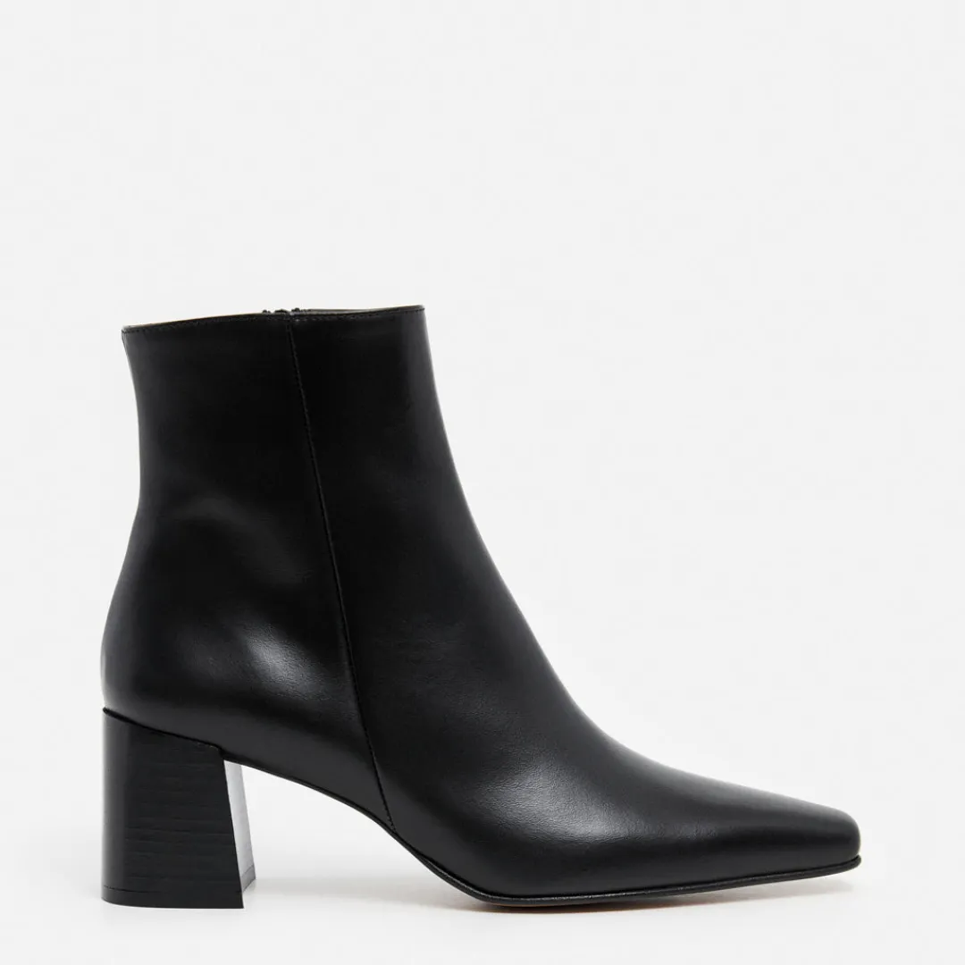 gill_leather_black_0.webp Gill Leather ^Flattered Flash Sale