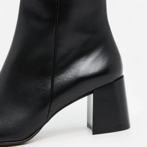 Gill Leather ^Flattered Flash Sale