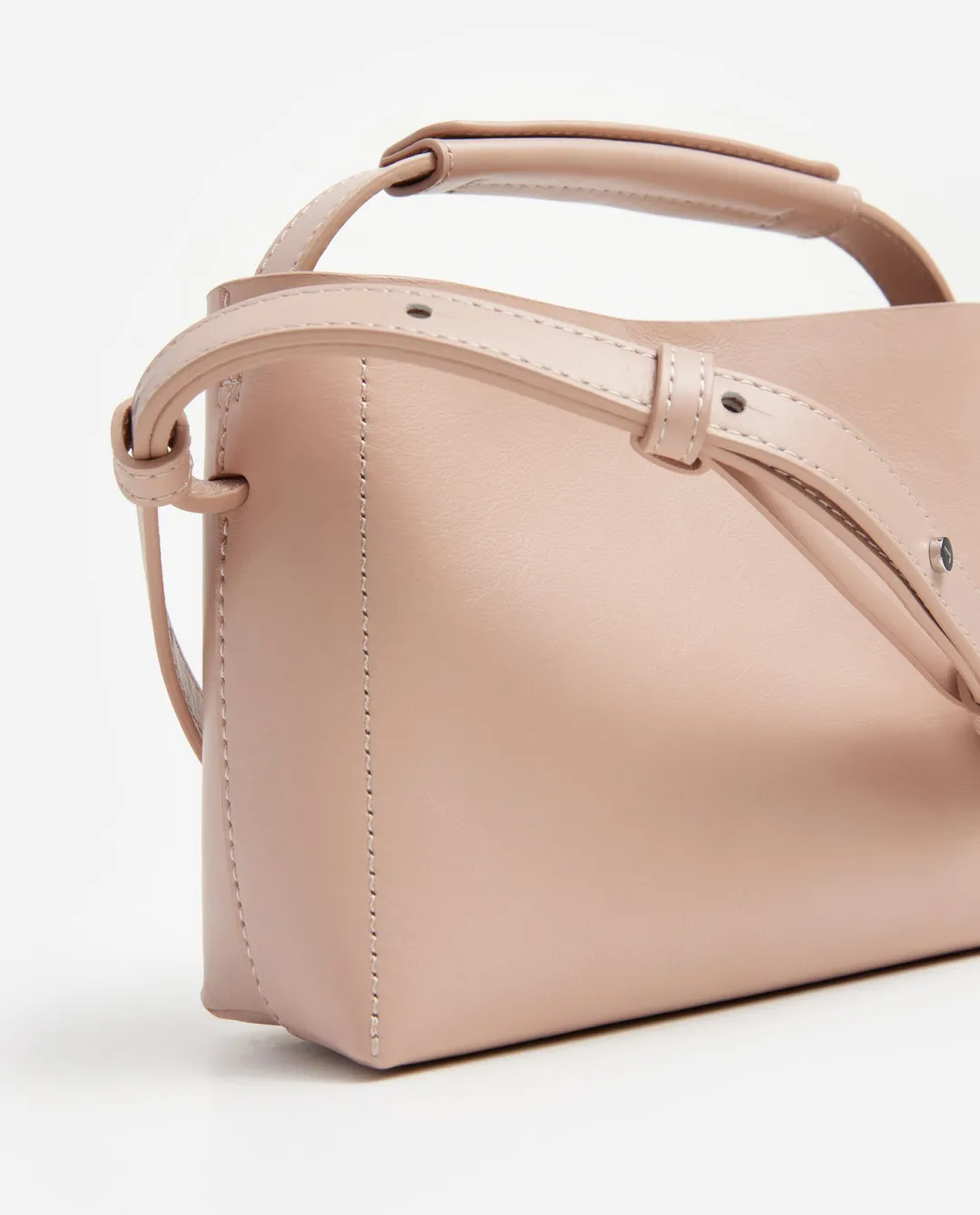 hedda_mini_handbag_leathe_4.webp Hedda Mini Handbag Leather ^Flattered Shop