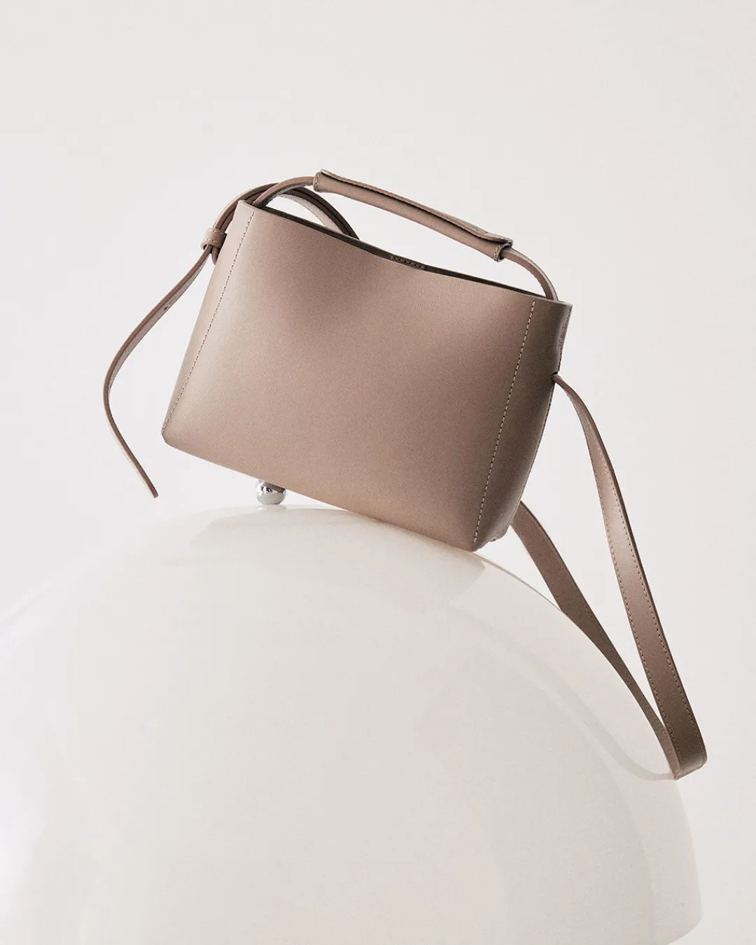 hedda_mini_handbag_leathe_7-3.webp Hedda Mini Handbag Leather ^Flattered Online