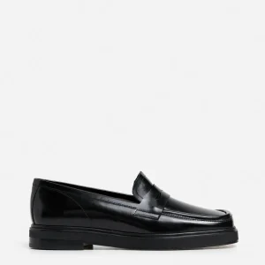Ilse Leather ^Flattered Hot