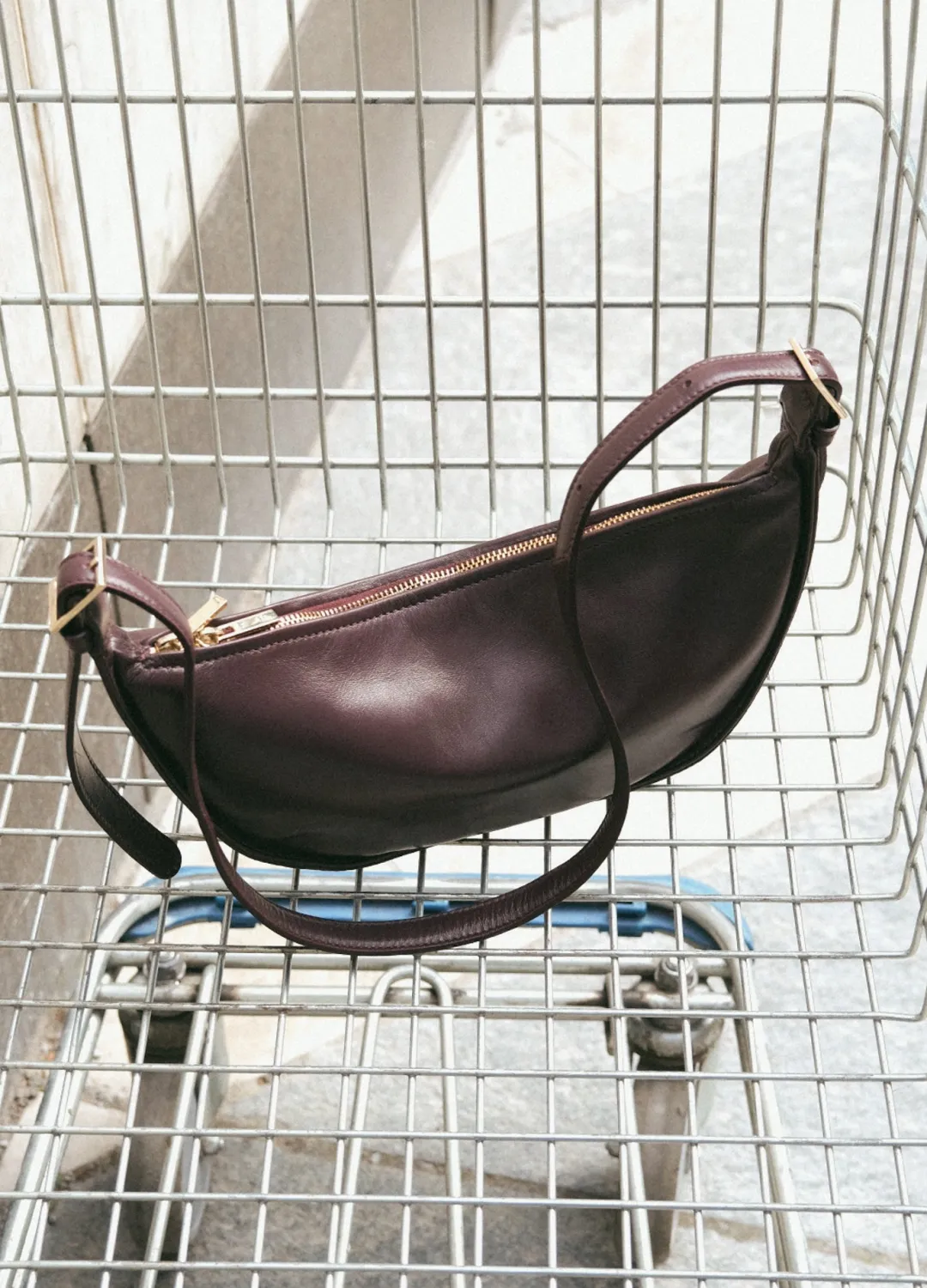 irma_shoulder_bag_leather_7.webp Irma Shoulder Bag Leather ^Flattered Outlet