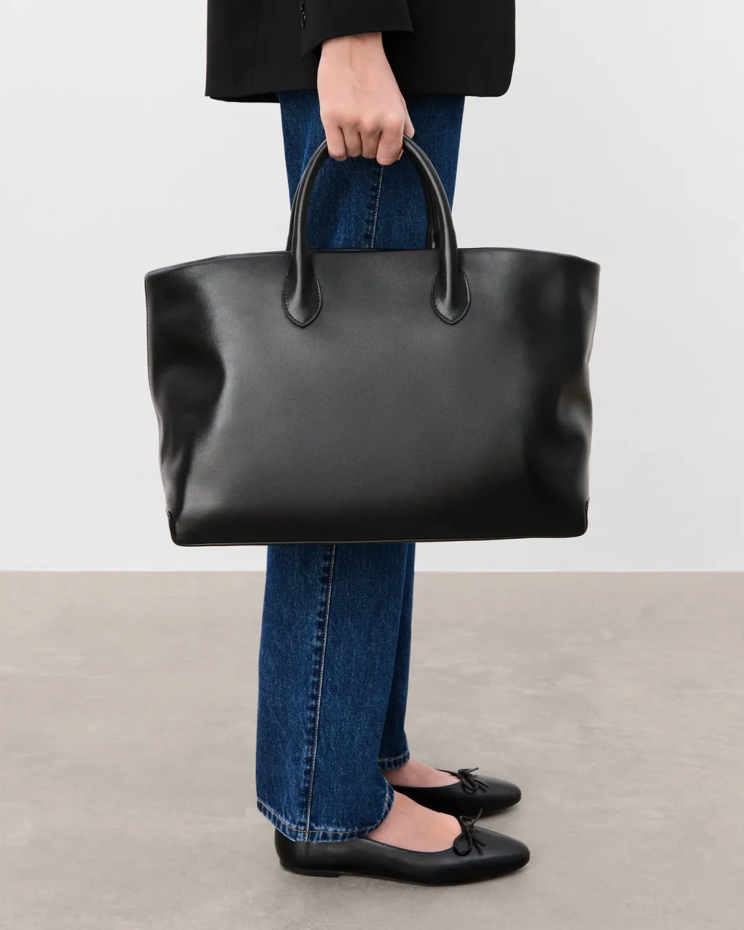 lola_tote_leather_black_2.webp Lola Tote Leather ^Flattered Cheap