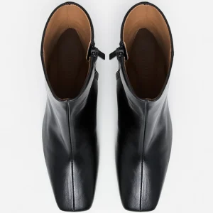 Moa Leather ^Flattered Online