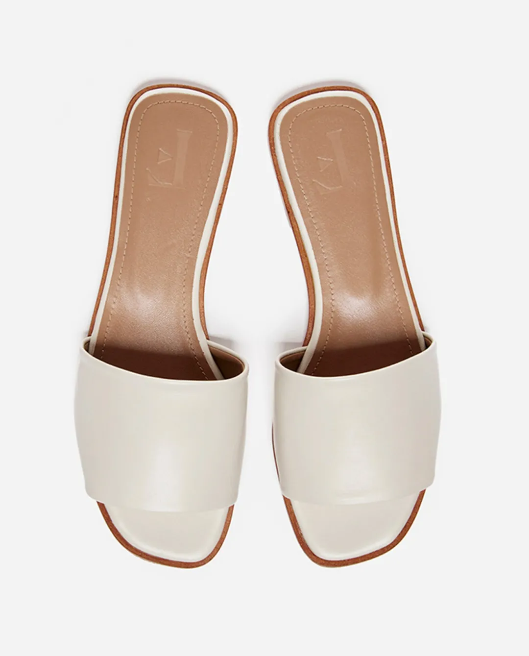 mouna_leather_white_1.webp Mouna Leather ^Flattered Cheap