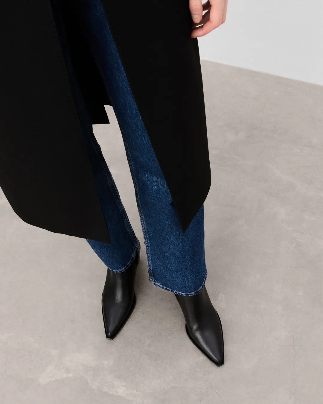 sandra_leather_black_2.webp Sandra Leather ^Flattered Online