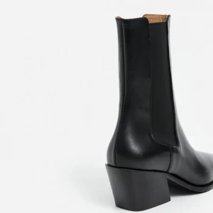 Sandra Leather ^Flattered Online