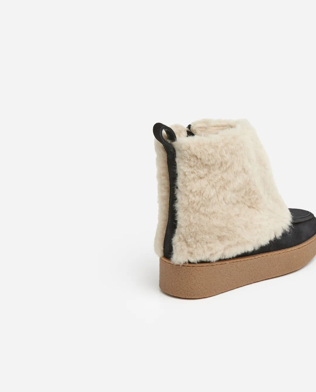 sonia_suede_black_3.webp Sonia Suede ^Flattered Hot