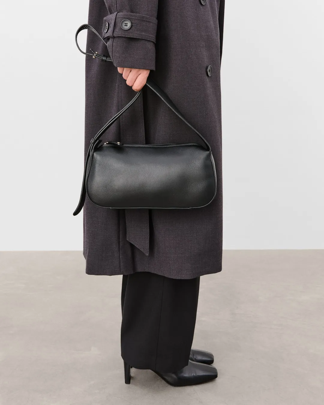 tuna_shoulder_bag_leather_2.webp Tuna Shoulder Bag Leather ^Flattered Discount