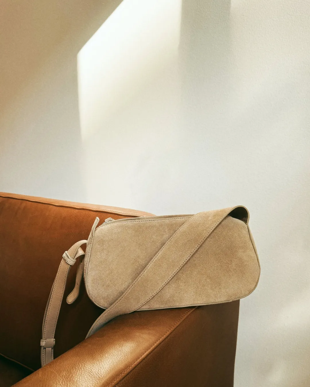 tuna_shoulder_bag_suede_s_7.webp Tuna Shoulder Bag Suede ^Flattered Best